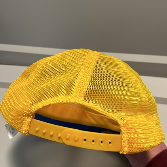 Vintage 1982 USFL Oakland Invaders Truckers Mesh Yellow and Blue Hat SnapBack OS - Picture 6 of 8